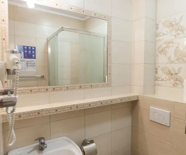 Angela I * 波别罗沃