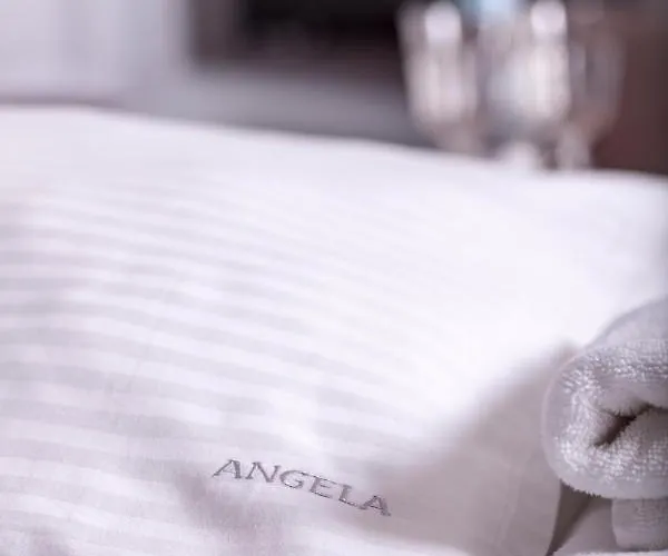 Angela I 波别罗沃